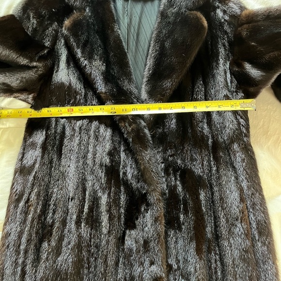 Women’s Vintage long mink coat - Picture 11 of 14